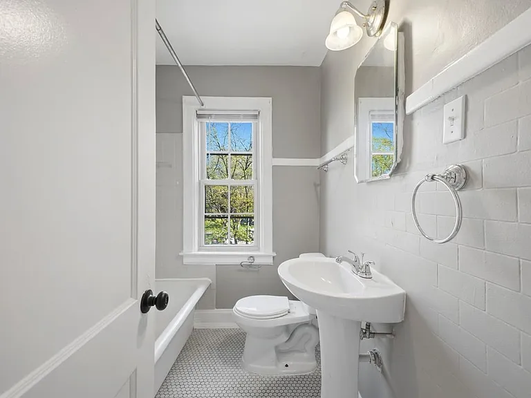 25 W Tulane Rd #C — Photo 13
