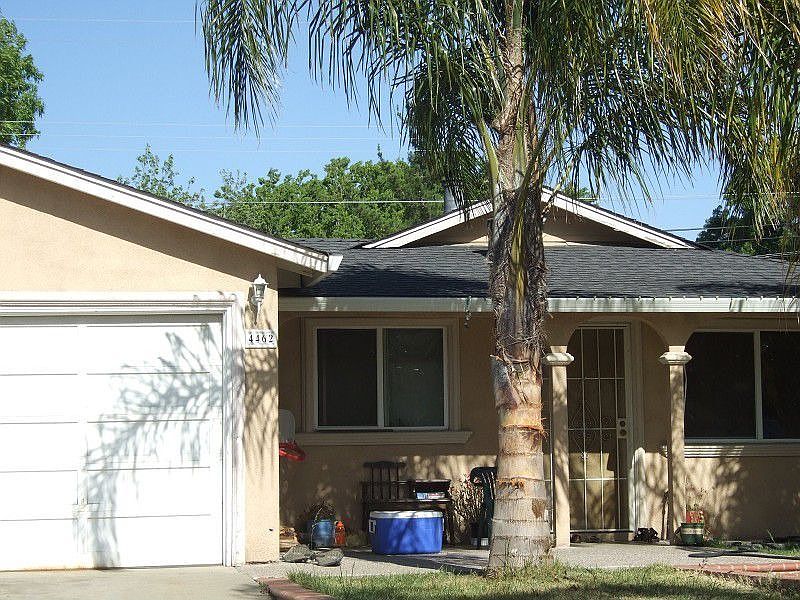 2nd image of 4462 Lullaby Ln