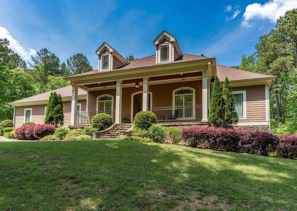 1st image of 1071 Forest Hts
