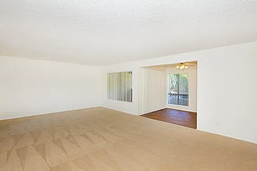 1640 W Ball Rd — Photo 27