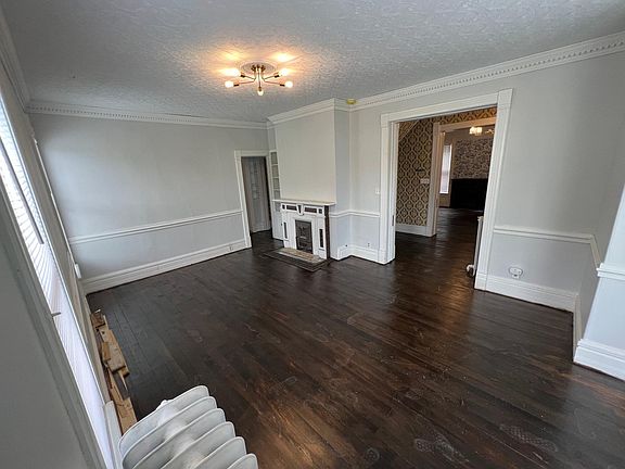 3rd image of 147 E Bridge St #1