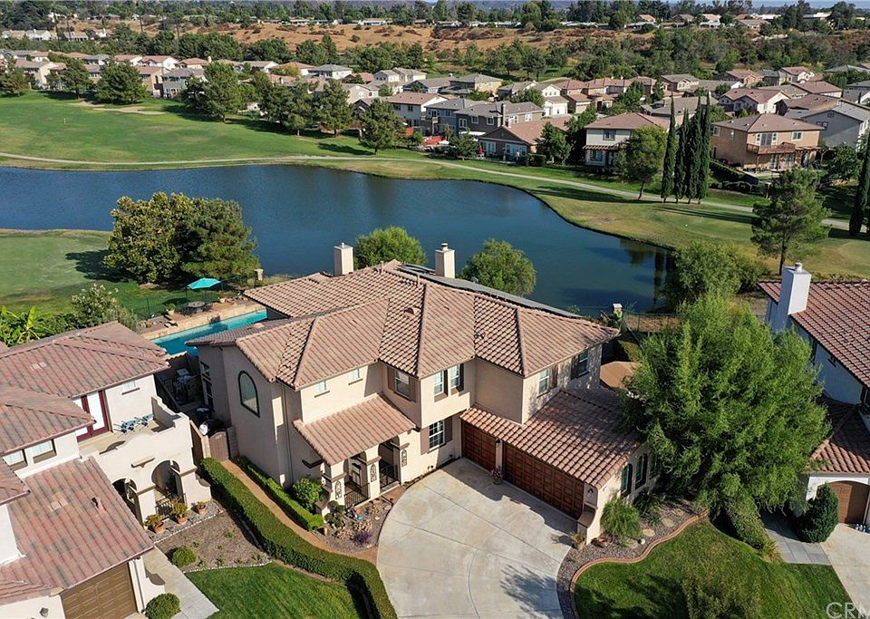 1st image of 34165 Castle Pines Dr