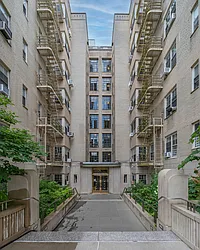 720 Fort Washington Avenue, #A