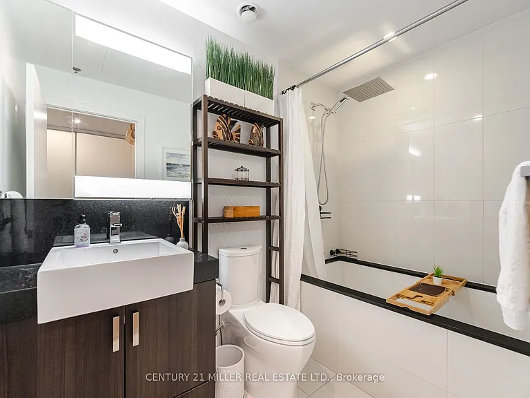 15 Beverley St #301 — Photo 26