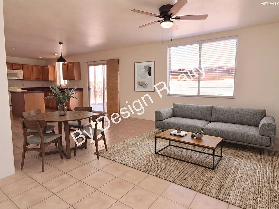 2926 N Cardell Cir
