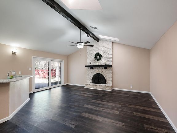 3rd image of 4419 Shavano Woods St