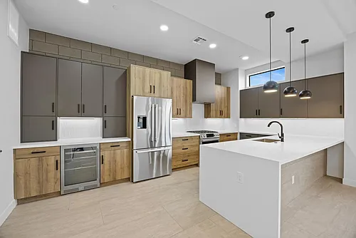 377 E Windsor Ave #5 Photo 1