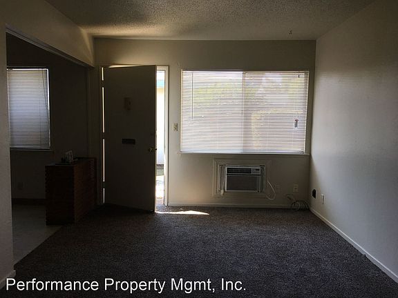 4th image of 1419 W Clinton Ave