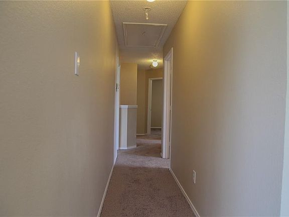3rd image of 5000 Boxwood Ln