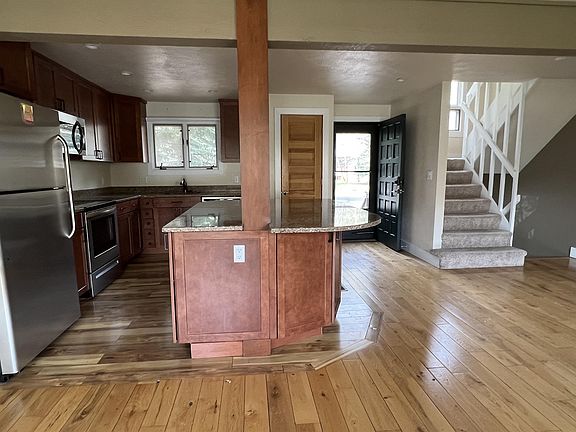 4th image of 853 Deer Blvd #2EAGLE