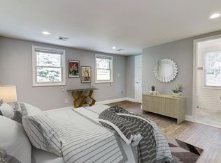 138 Mountain Top Rd, Glen Gardner, NJ 08826