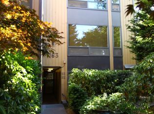 163 Etruria St APT 301, Seattle, WA 98109