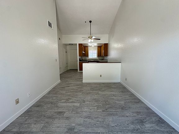5th image of 519 W D St #I