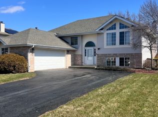 19609 Oakwood Ave, Lynwood, IL 60411