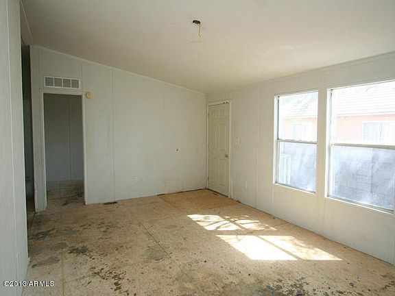 3rd image of 18995 W Jacqueline Ave
