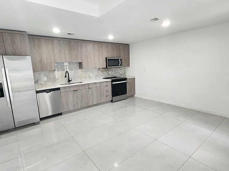 26123 SW 145th Ct — Photo 3