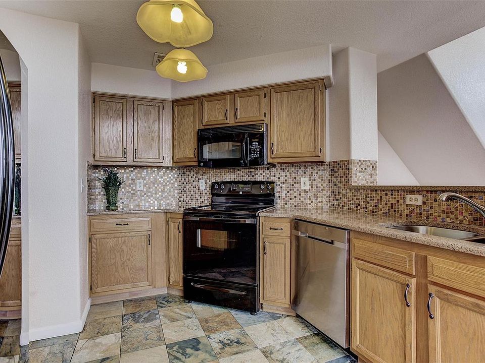 1st image of 1001 S Yampa St APT 201