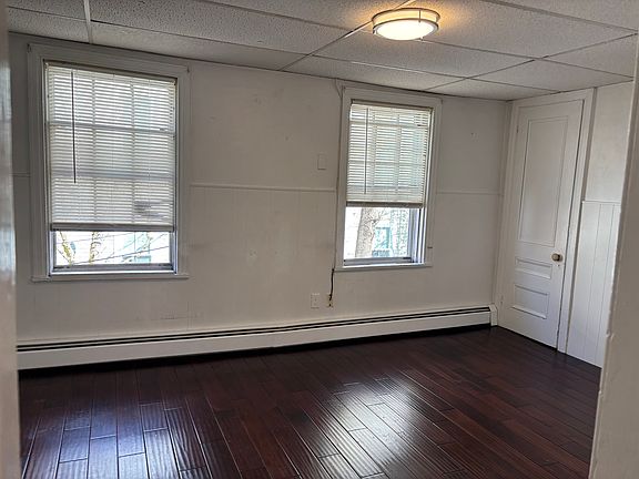 4th image of 29 Essex St