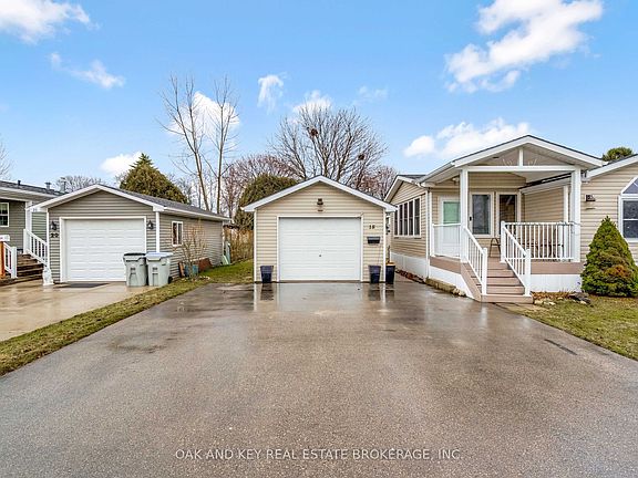 3rd image of 18 George St