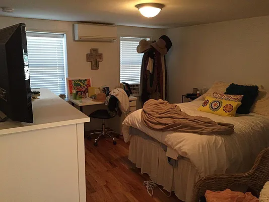 Rented by M & J Tenaglia Realty Corp | media 19