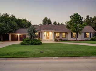 1813 W Wilshire Blvd, Nichols Hills, OK 73116