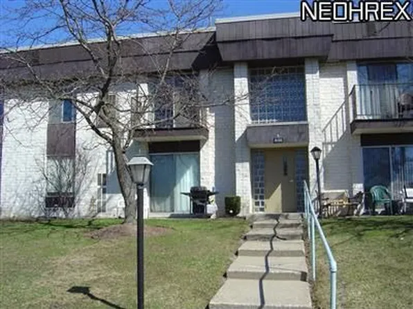 8455 N Akins Rd #E5, North Royalton, OH 44133