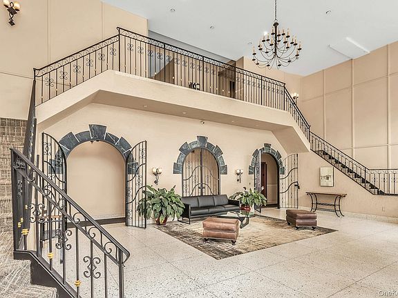 3rd image of 370 Broadway #4J