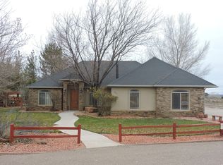 931 S Hillside Dr, Kanab, UT 84741