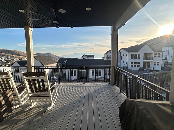 5th image of 1829 W Bad Rock Cir
