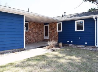 400 S 1st Ave, Brandon, SD 57005