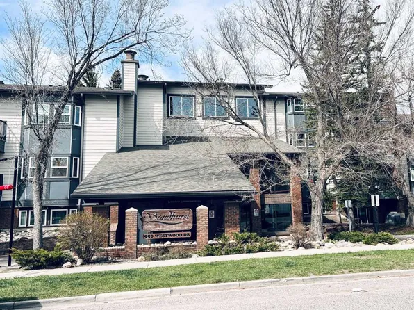 550 N Westwood Dr SW #114, Calgary, AB T3C 3T9