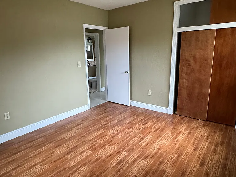 620 NW 186th St — Photo 20