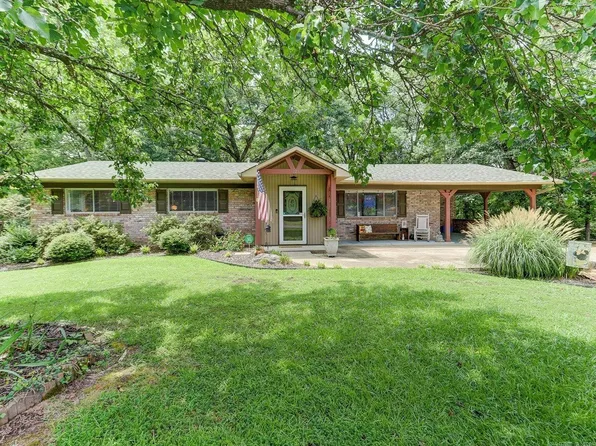 121 Chappel Hill Rd, Hot Springs, AR 71913