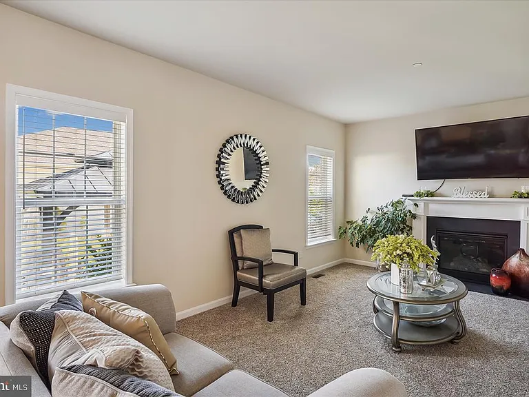 29780 Captain Adamouski St — Photo 13