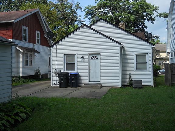 3rd image of 631 Glendora Ave