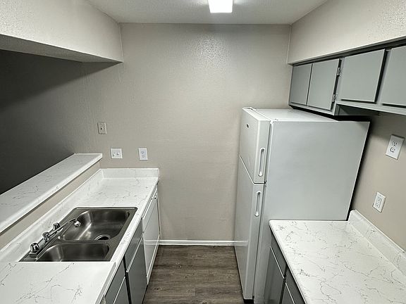 4th image of 13725 Cambury Dr APT 511