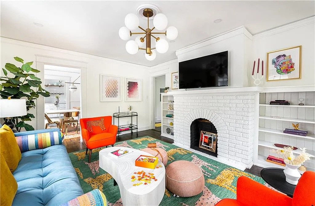 2 bed, 1.0 bath, 925 sqft, $3,900 — Photo 1
