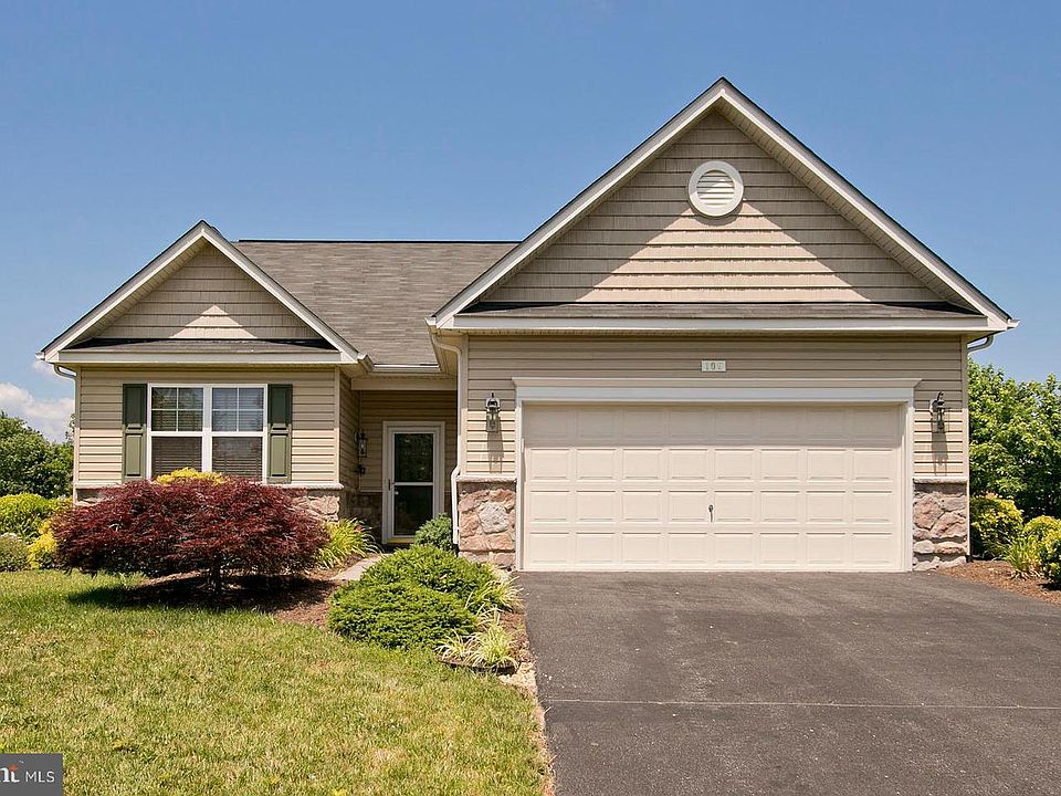 1st image of 105 Dornach Ct