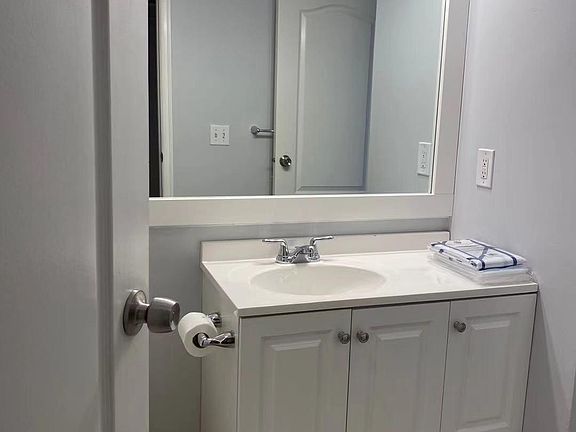 2nd image of 12740 NE 10th Pl APT E103