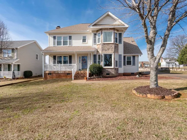 807 Fairview Rd, Greer, SC 29651