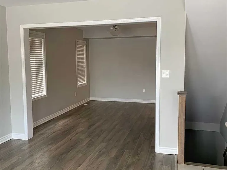 293 Eves Gate — Photo 5