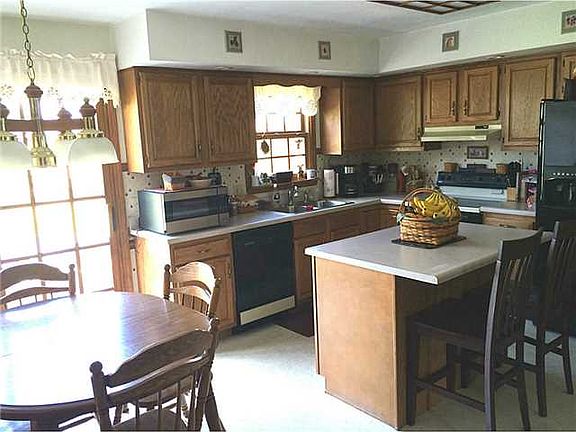 5th image of 114 Westwood Ct