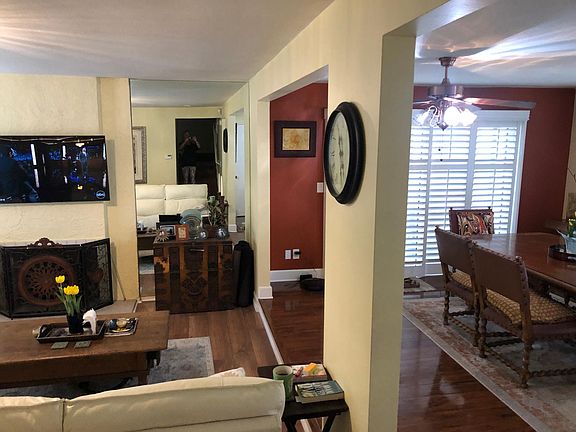 4th image of 11270 Lowell Ct