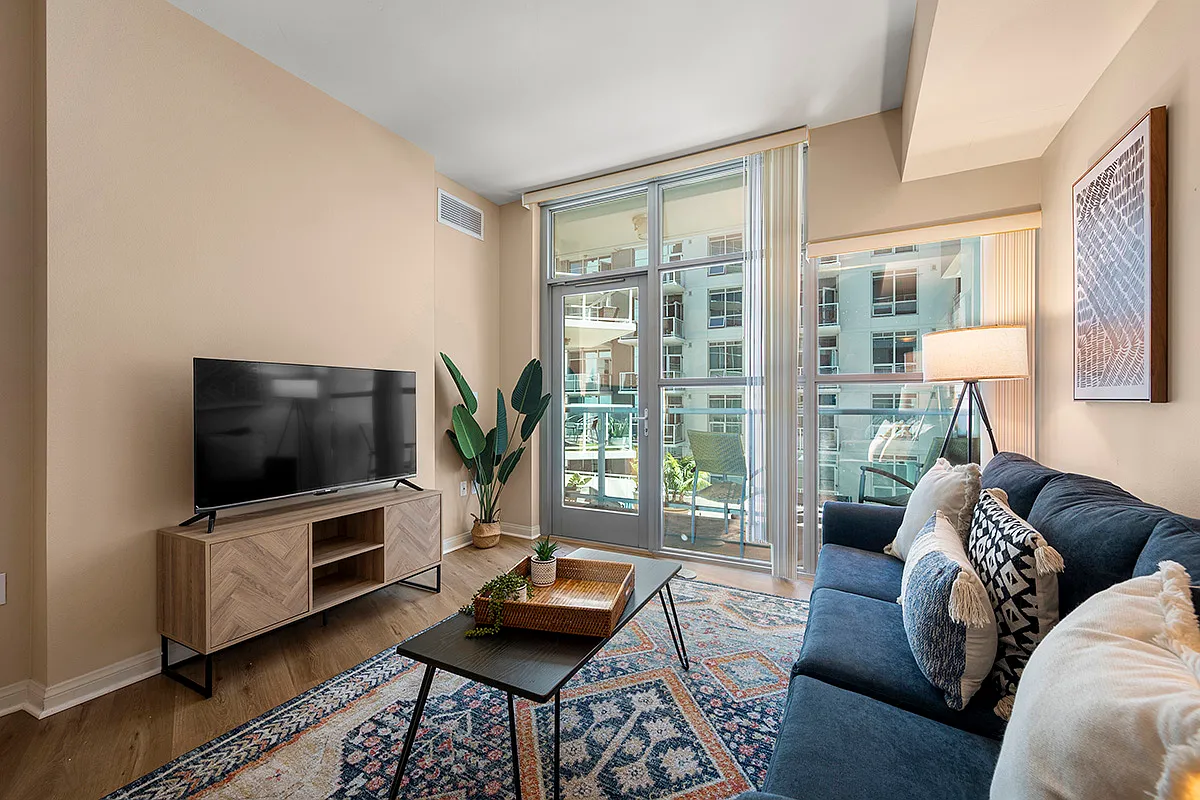 1 bed, 800 sqft, $4,000 — Photo 3