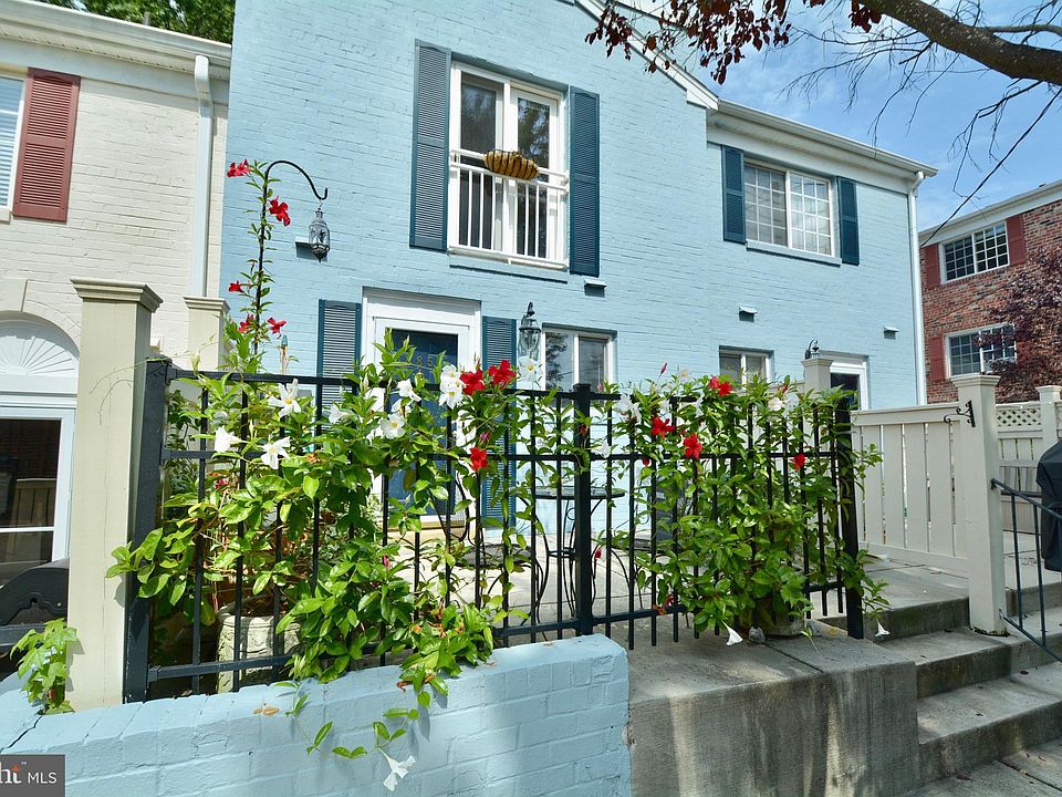1st image of 1485-1485 N Van Dorn St #B