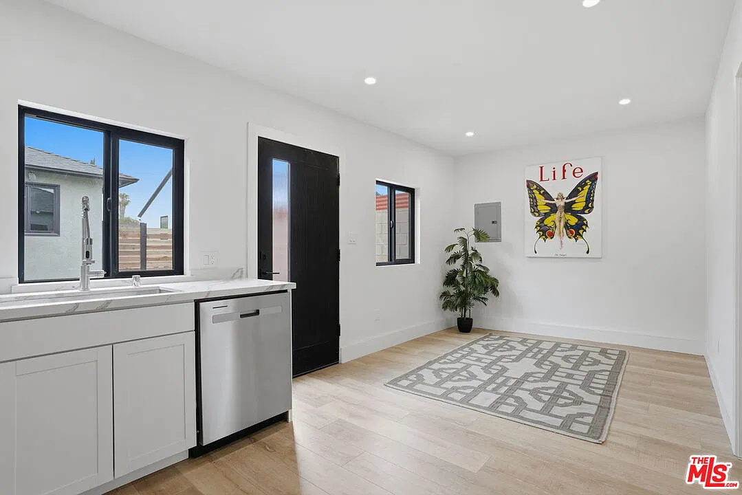 1 bed, 1.0 bath, 400 sqft, $2,695 — Photo 4