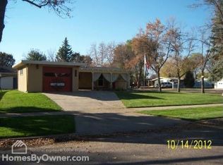 100 26th St SW, Minot, ND 58701
