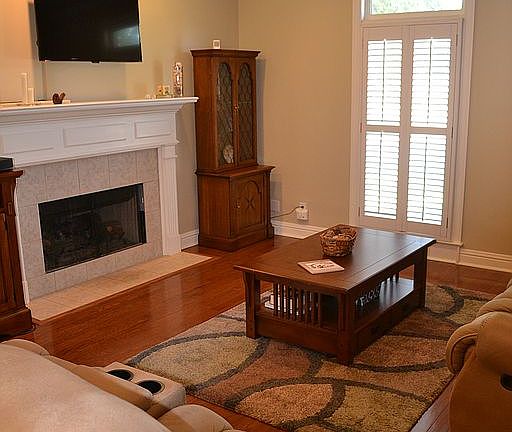 3rd image of 1760 Cairnbrook Dr