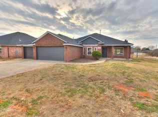 8709 Woodbend Dr, Oklahoma City, OK 73135