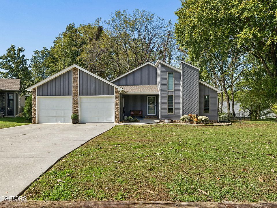 1st image of 202 Daksi Ln